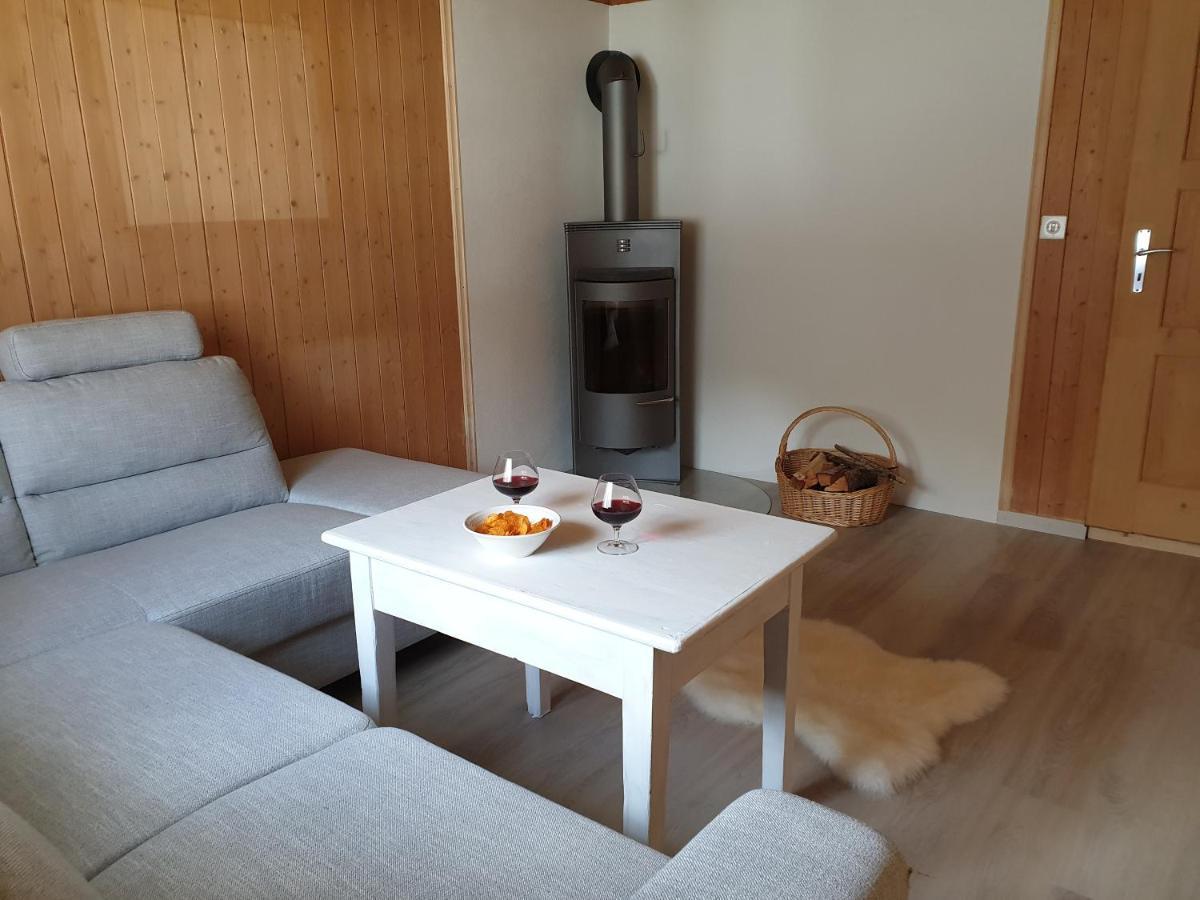 Ferienwohnung Antonia Surcuolm Екстер'єр фото