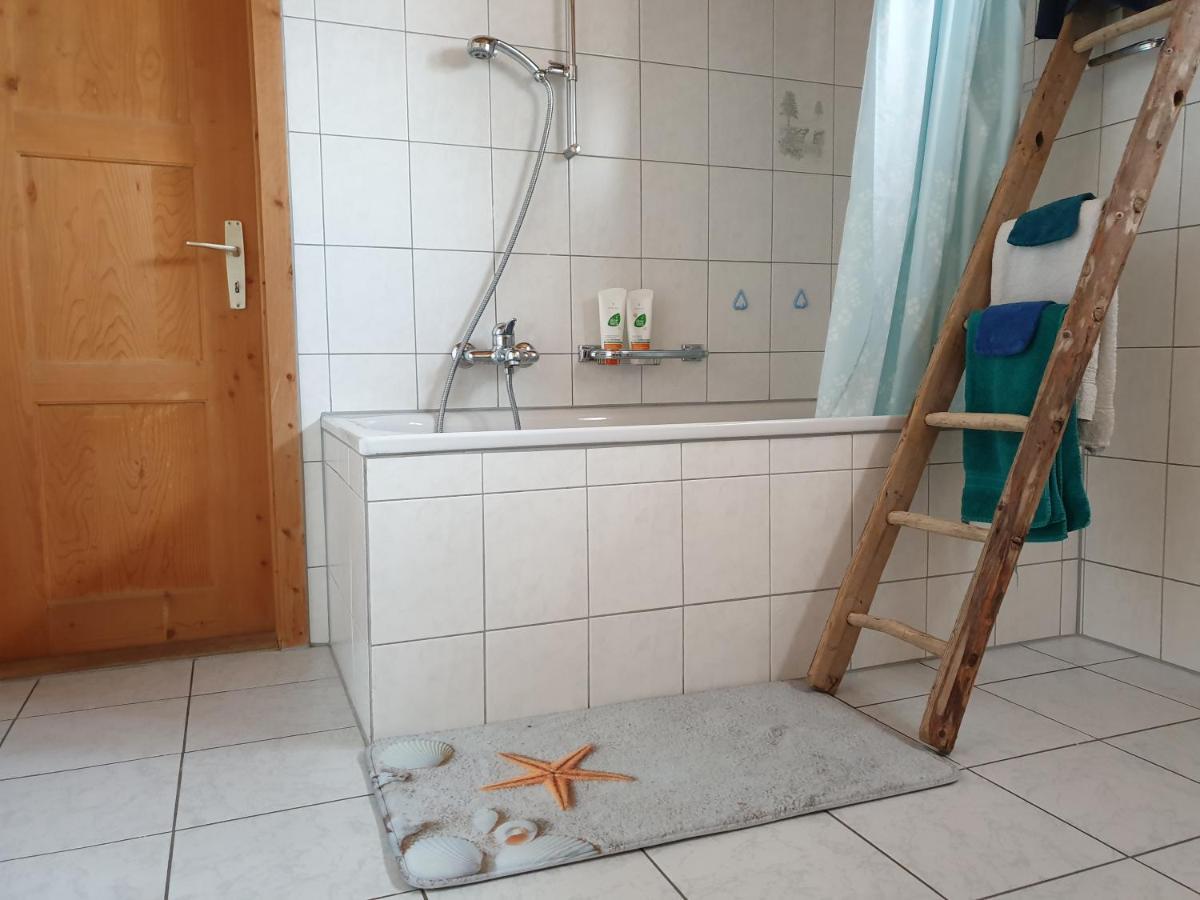 Ferienwohnung Antonia Surcuolm Екстер'єр фото